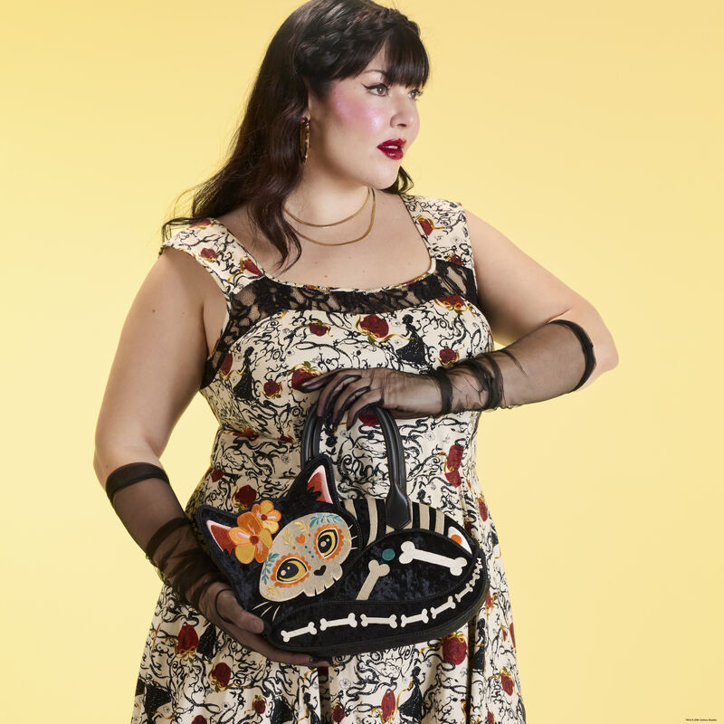 Loungefly Día de los Muertos Cat Alebrije Crossbody Bag LFlifestyle1 view 2